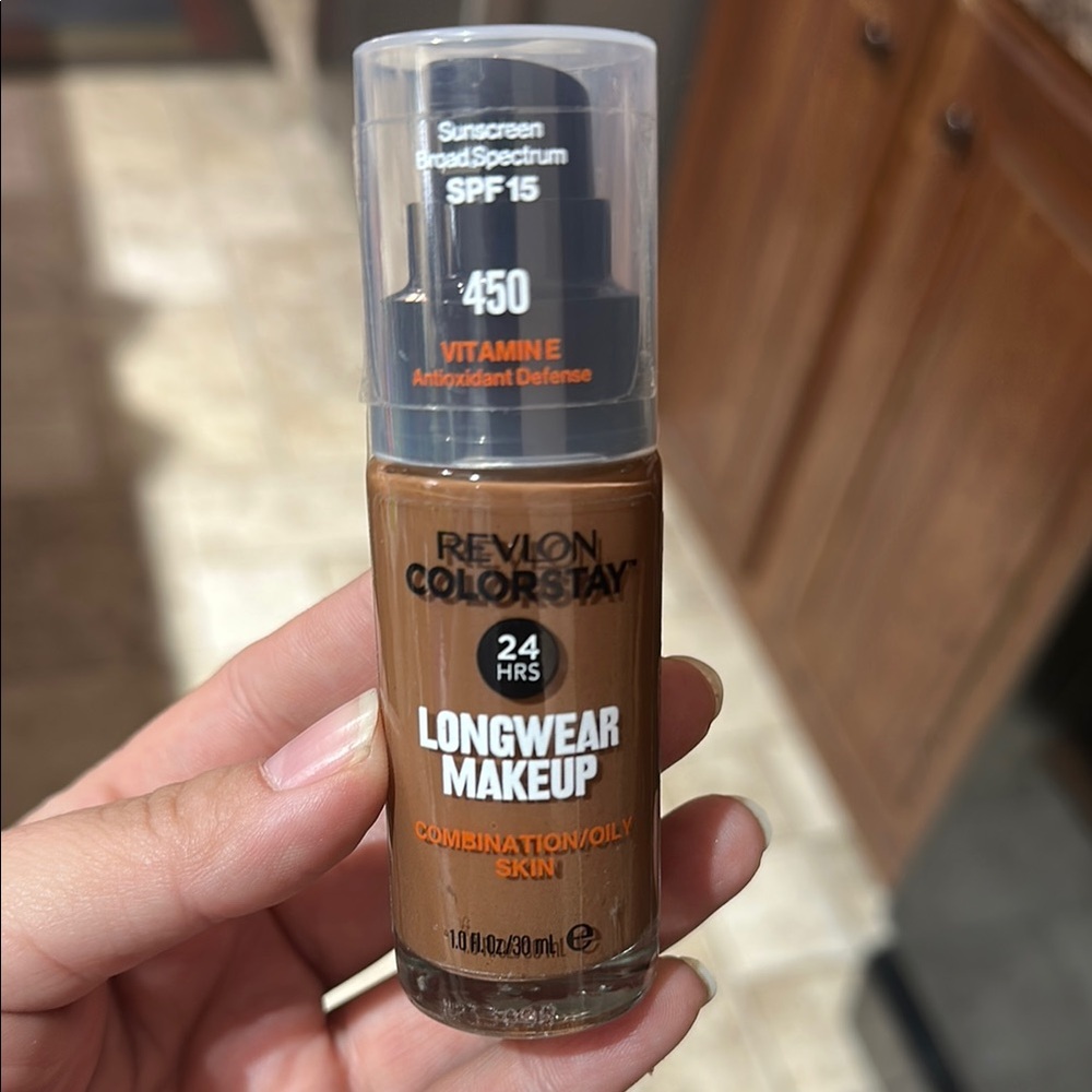 Revlon Colorstay Foundation Longwear Makeup - Mocha 450 🌙 🌙